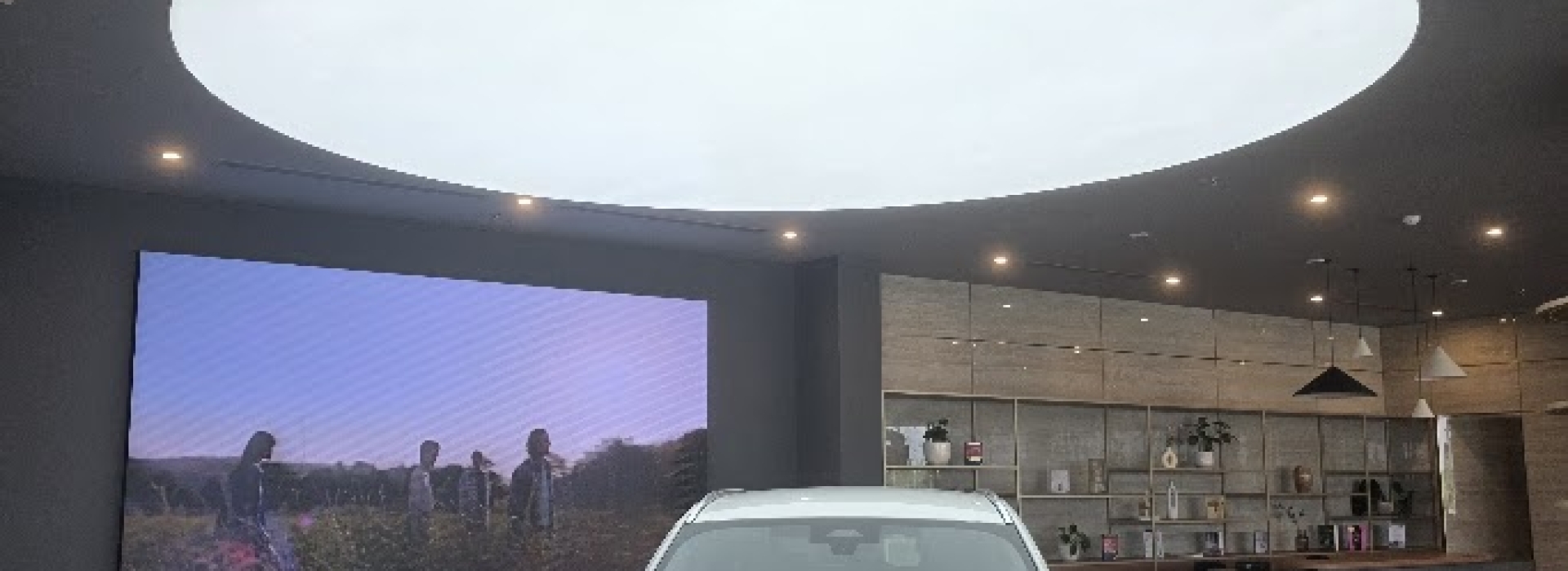 TRẦN XUYÊN SÁNG CHUỖI SHOWROOM THACO